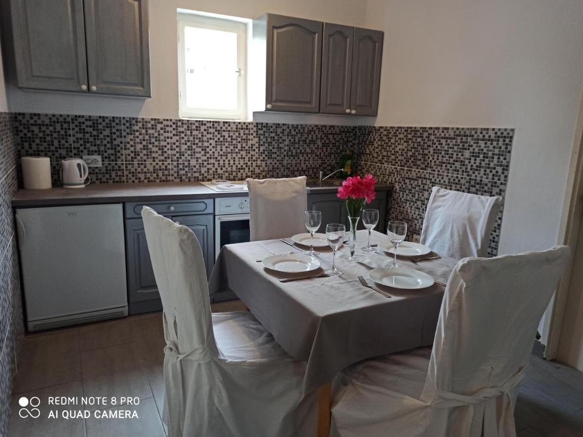 Apartment Kosor Zaboric Exterior foto