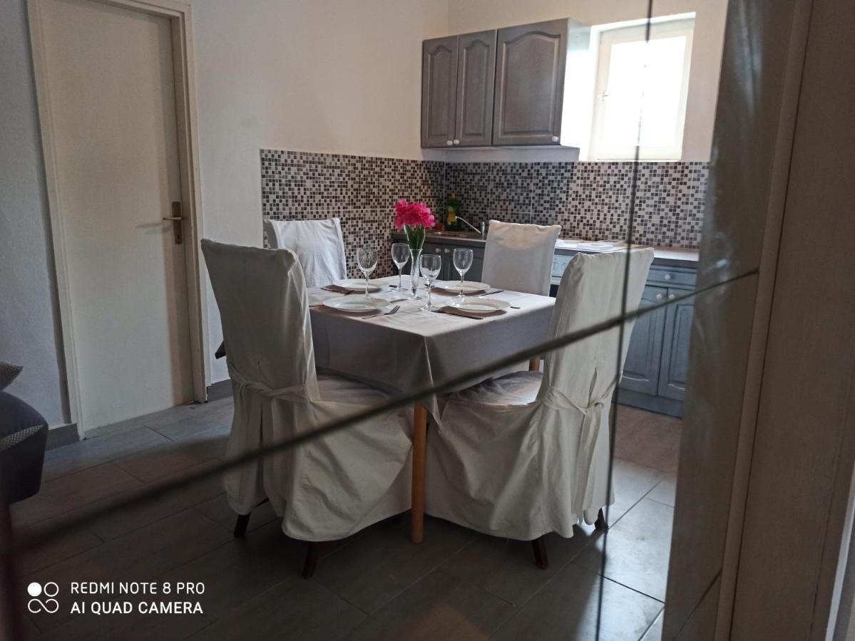 Apartment Kosor Zaboric Exterior foto
